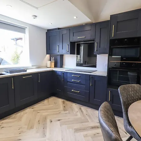 Mallard District, Leisure Pool & Gym *